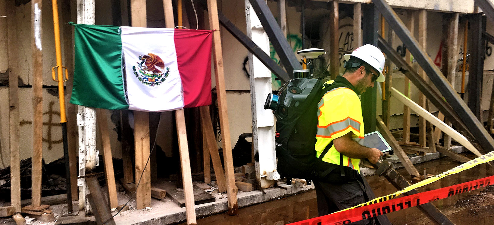 Assessing earthquake damages with wearable reality capture